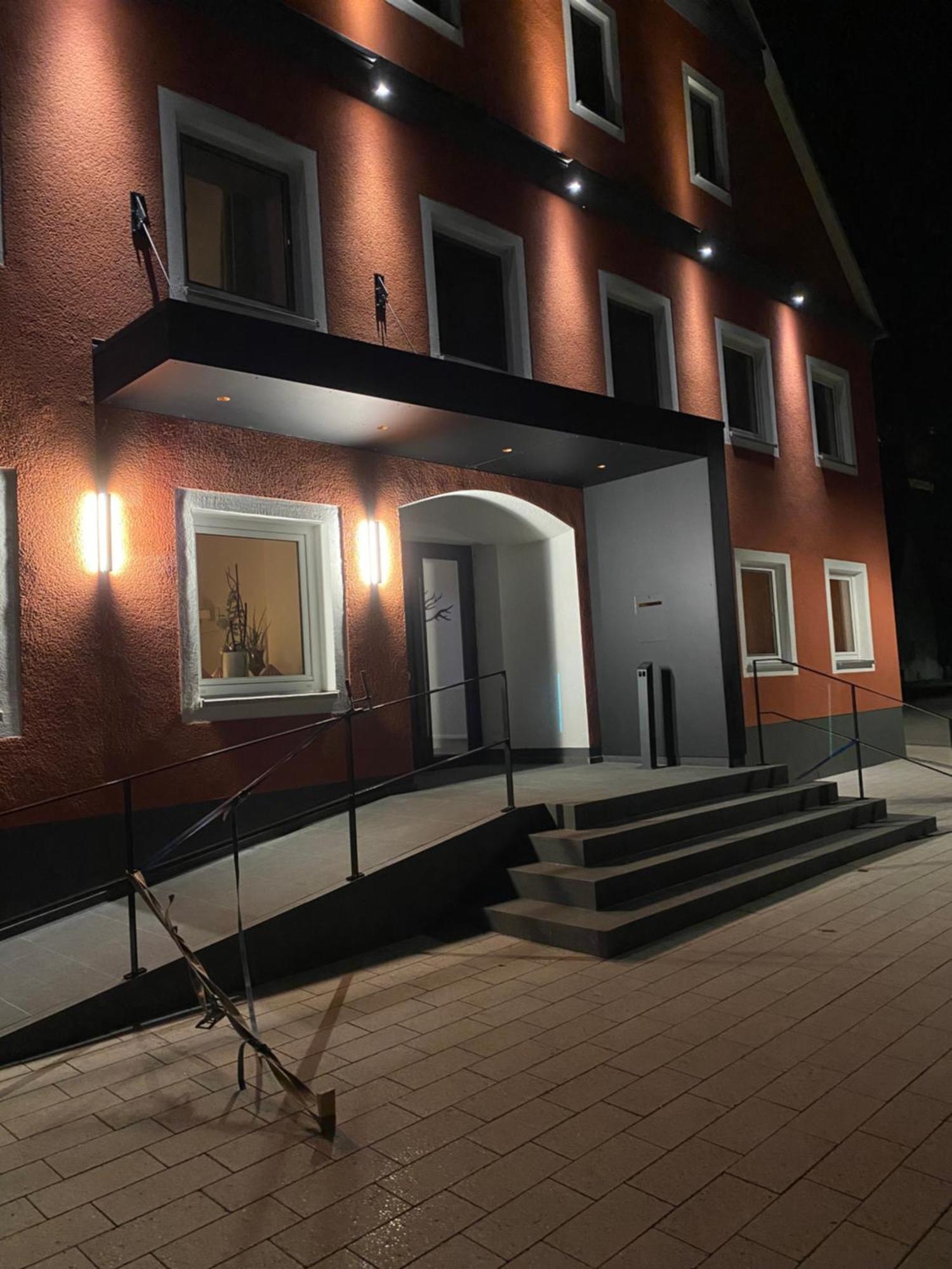 Landgasthof Zahn Elchingen Exterior foto