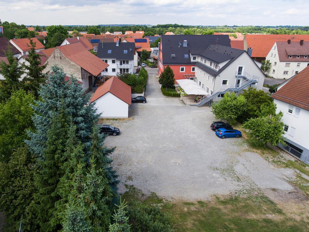 Landgasthof Zahn Elchingen Exterior foto